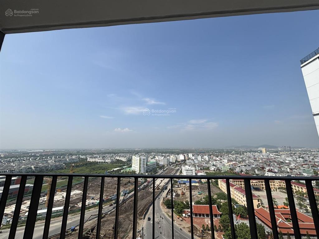 Bán căn 3 phòng ngủ 107m2 tầm view panorama, nhiều cửa sổ tại tòa sentosa gần aeon  đã có bìa đỏ!