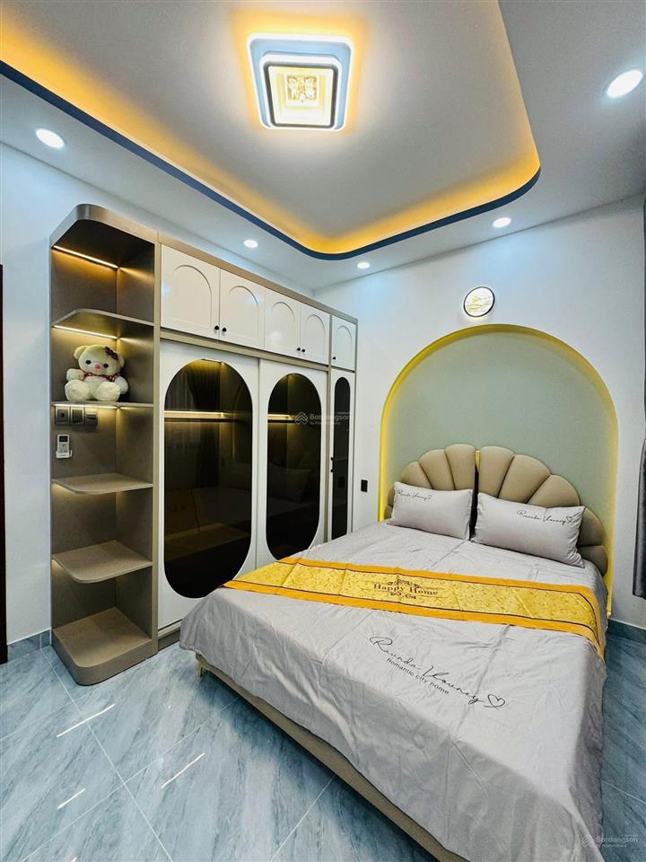 Nhà 1 lầu 5x20m, giá 760 triệu . ngay chợ phú lợi  phạm thế hiển q8. đang cho thuê 21tr/tháng