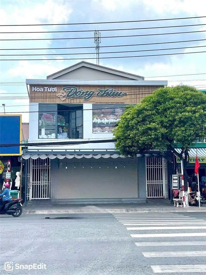 Bán gấp nhà 1 lầu 8x20 giá 850 triệu. nẳm ngay chợ hưng long . đang cho thuê 28 triệu/tháng