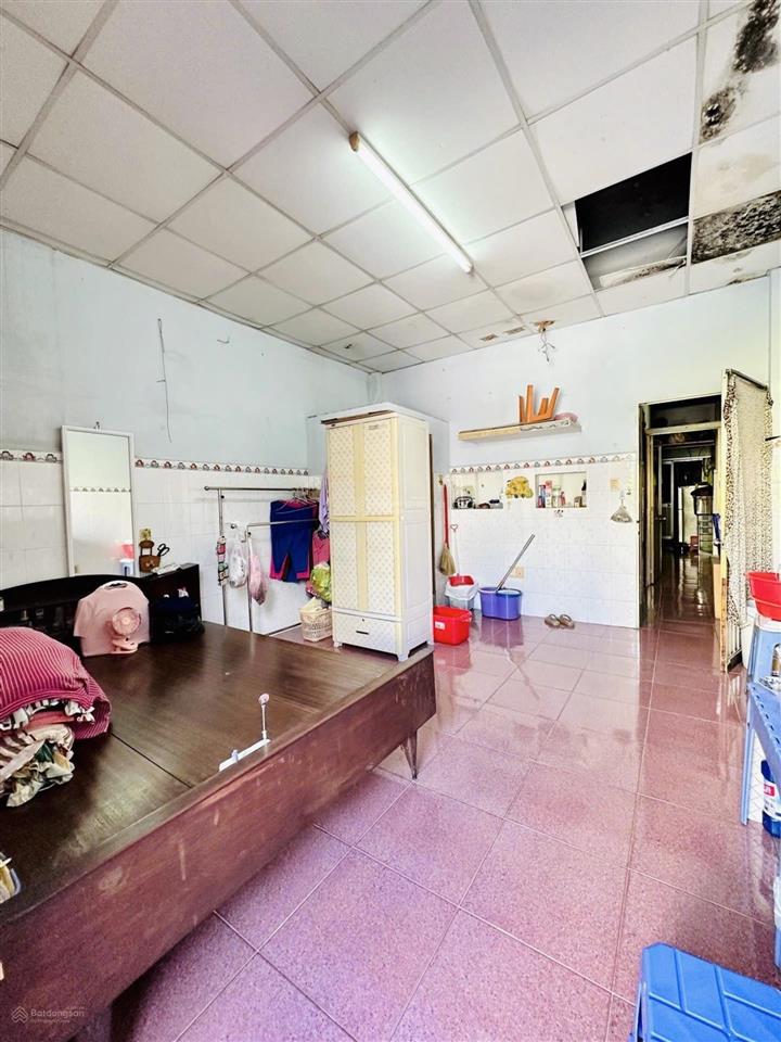 Bán nhà hồng bàng quận 11, 70m2 (4 x 17), hẻm 10m, 4pn (có pn trệt), sát công viên, 7.x tỷ tl