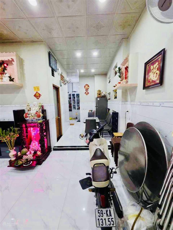 Nhà ngang lớn 5,6 x 10, gần chợ bình tây, 3pn có pn trệt chỉ 5tỷ490