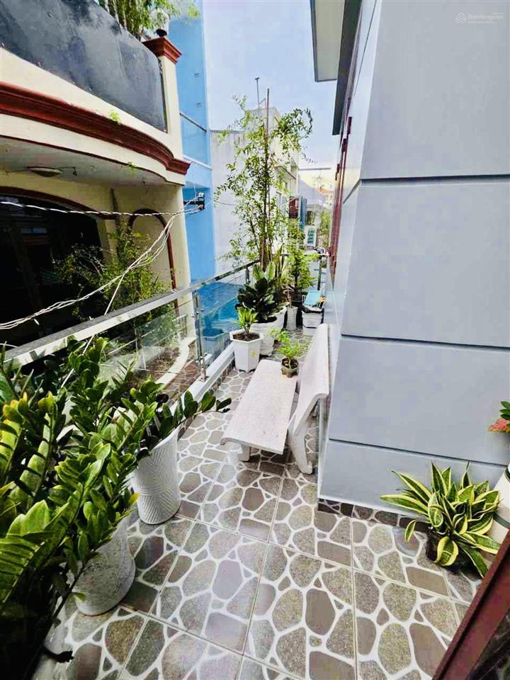 Nhà ngang lớn 5,6 x 10, gần chợ bình tây, 3pn có pn trệt chỉ 5tỷ490