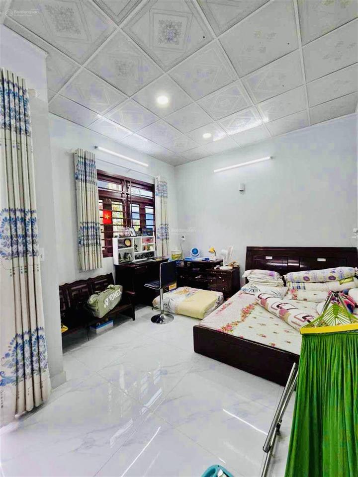 Nhà ngang lớn 5,6 x 10, gần chợ bình tây, 3pn có pn trệt chỉ 5tỷ490