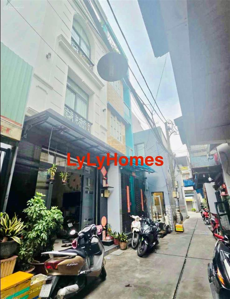 Sát mặt tiền 3/2 quận 11, 72m2, chỉ 6. x tỷ 2 mặt hẻm, 3tầng btct, ko lộ giới, nở hậu