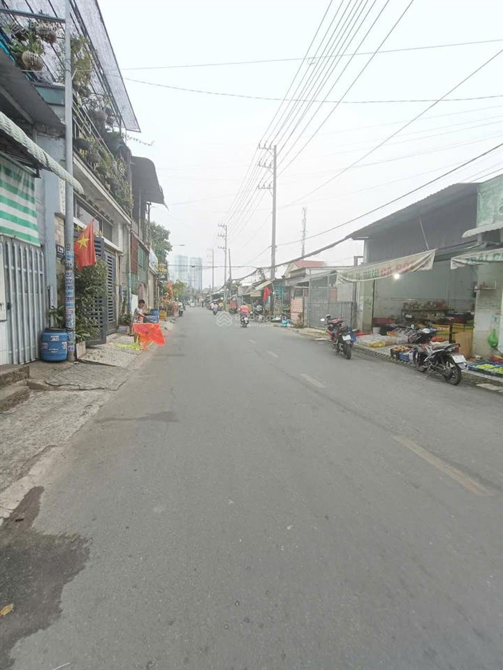 Bán gấp nhà mặt tiền big c go dĩ an  150m² thổ cư 100%  giá chỉ 8,5 tỷ  kinh doanh đỉnh cao!