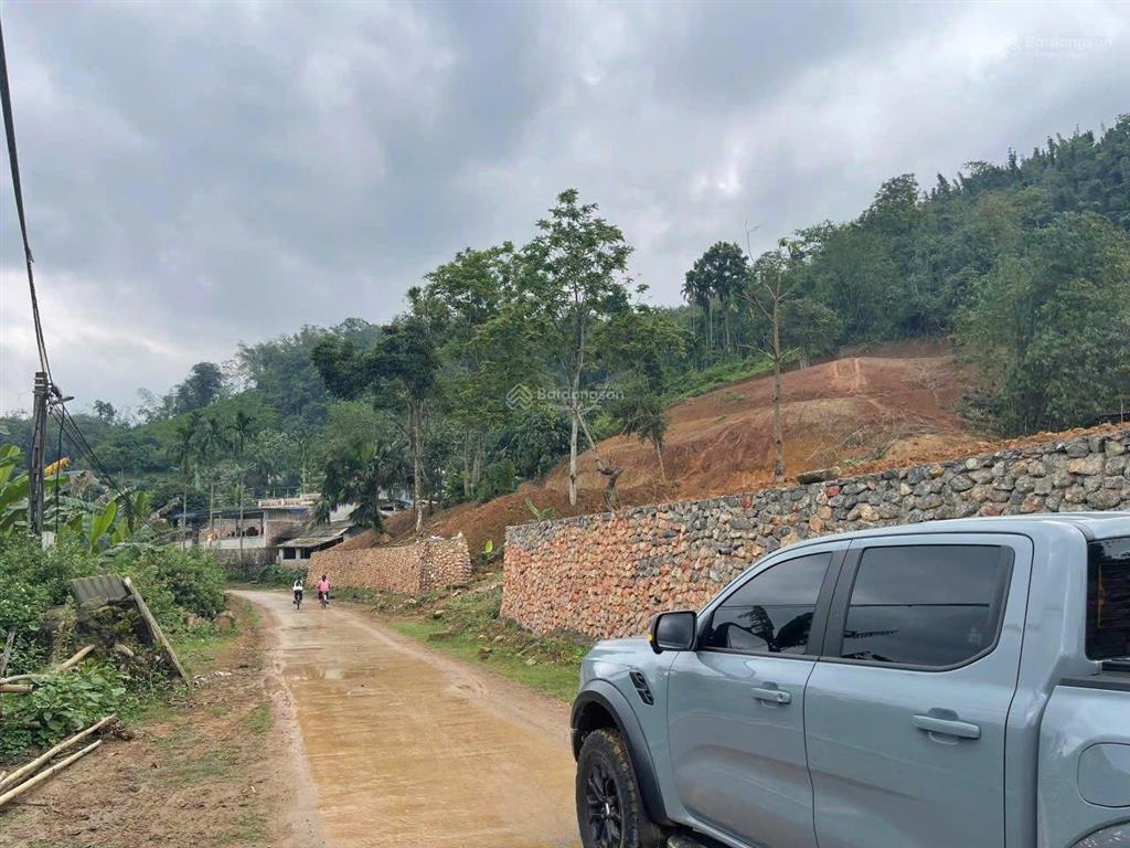 Tin vui cho quý anh chị ạ! đất thổ cư 3310m2 thế tựa núi mặt nhìn ra ruộng bậc thang