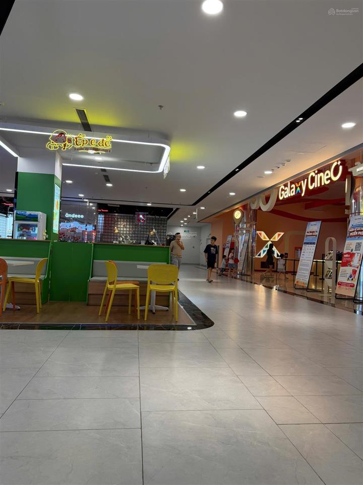 Sang nhượng mặt bằng kinh doanh tầng 4  vincom plaza đan phượng