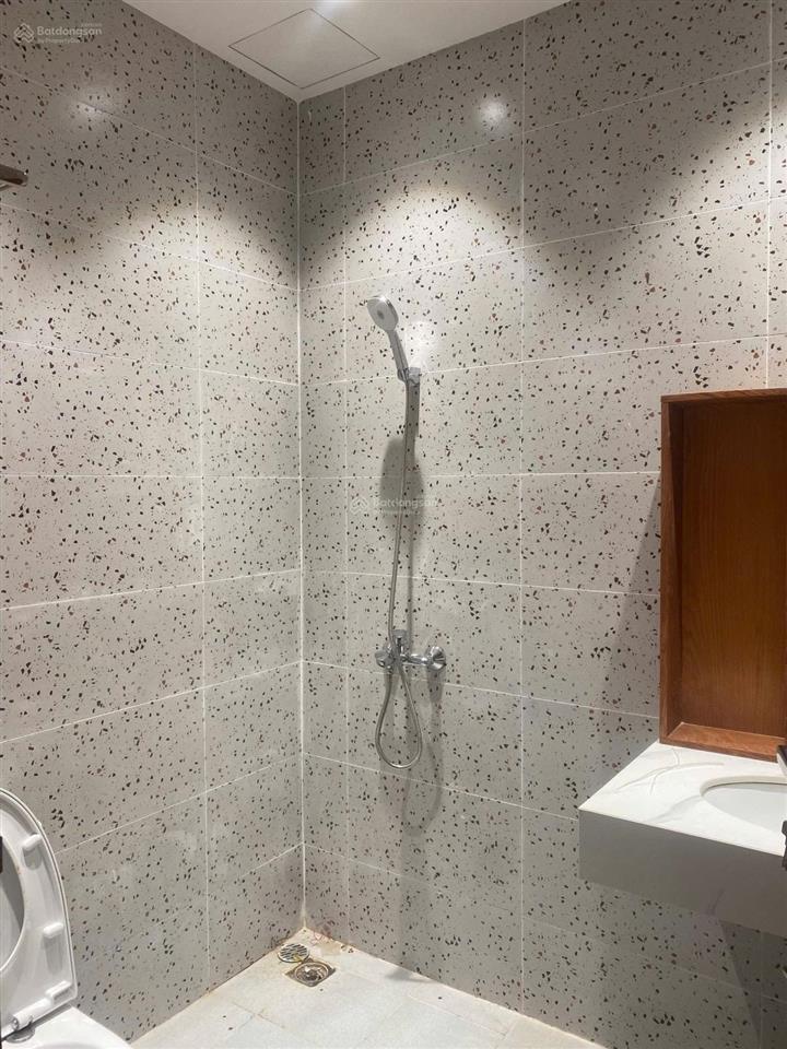 Giá tốt nhất khu 81m2 hẻm ô tô thông gần phan xích long. giảm sốc còn 9,5 tỷ