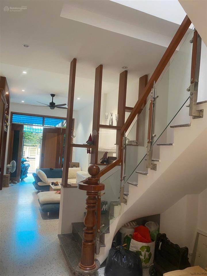 Giá tốt nhất khu 81m2 hẻm ô tô thông gần phan xích long. giảm sốc còn 9,5 tỷ