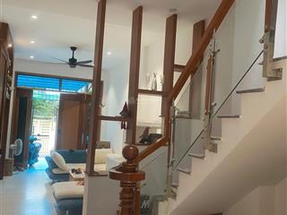 Giá tốt nhất khu 81m2 hẻm ô tô thông gần phan xích long. giảm sốc còn 9,5 tỷ