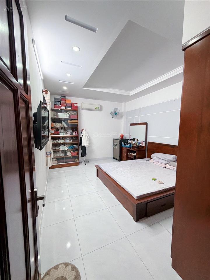 Bán nhà nở hậu 5mhxh4 tầng60m12,899 tỷ