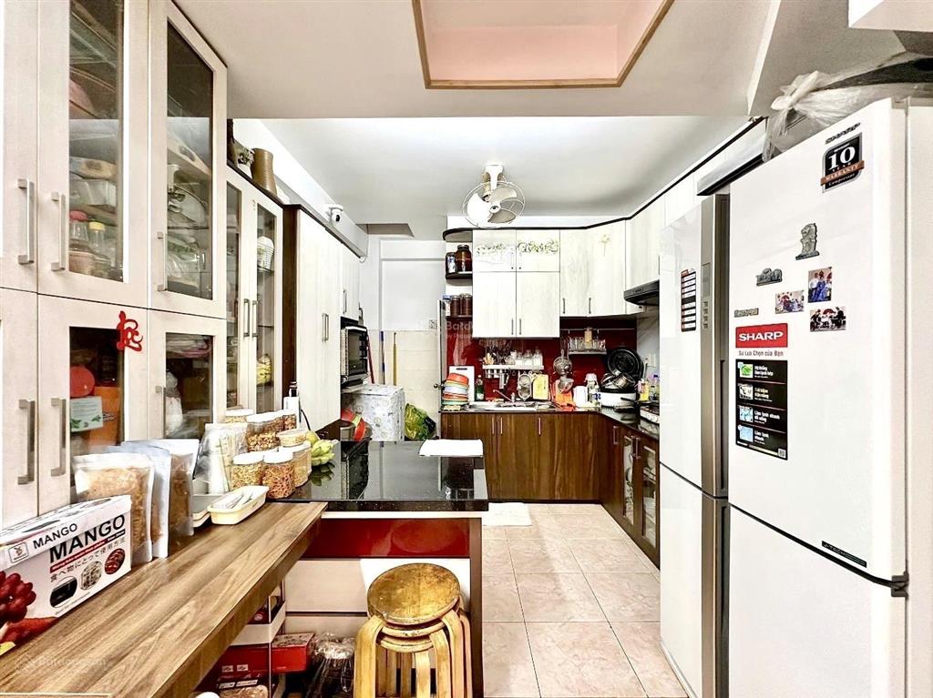 Nhà 5 tầng sát mặt tiền trương quốc dung 5pn full wc dòng tiền 40tr/ 1 tháng