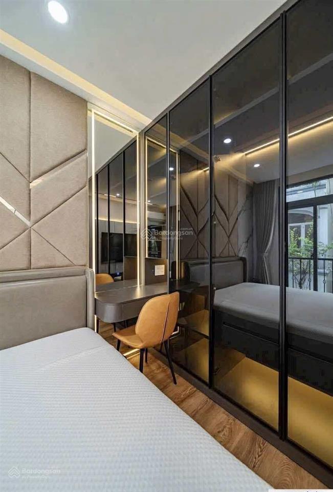 Nhà kts thiết kế 35m  4 tầng  4pn  nội thất cc sát mặt tiền trần cao vân. phú nhuận 9.15 tỷ