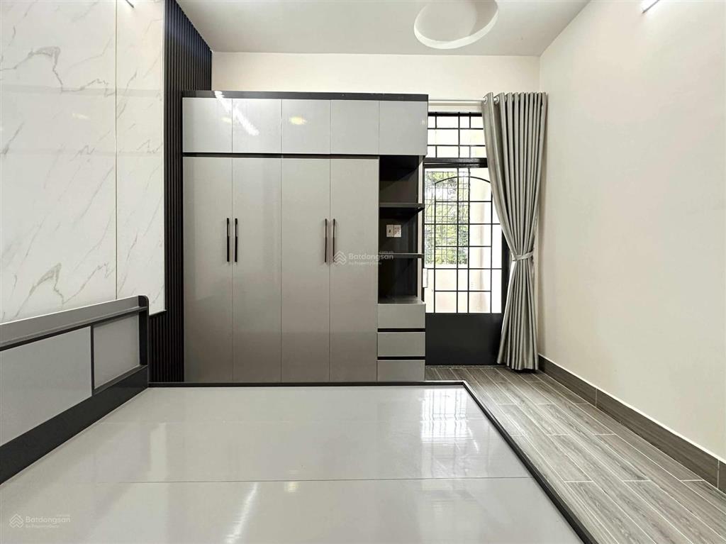 Bán căn nhà mới, full nội thất, 70m, 3 pn, nở hậu, nguyễn văn đậu