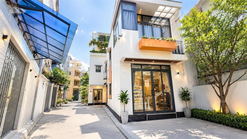 Bán nhanh phan xích long  lô góc đẹp  64m  mt kinh doanh  10 tỷ