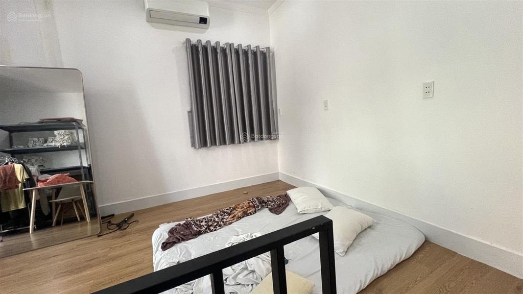 Bán nhanh phan xích long  lô góc đẹp  64m  mt kinh doanh  10 tỷ