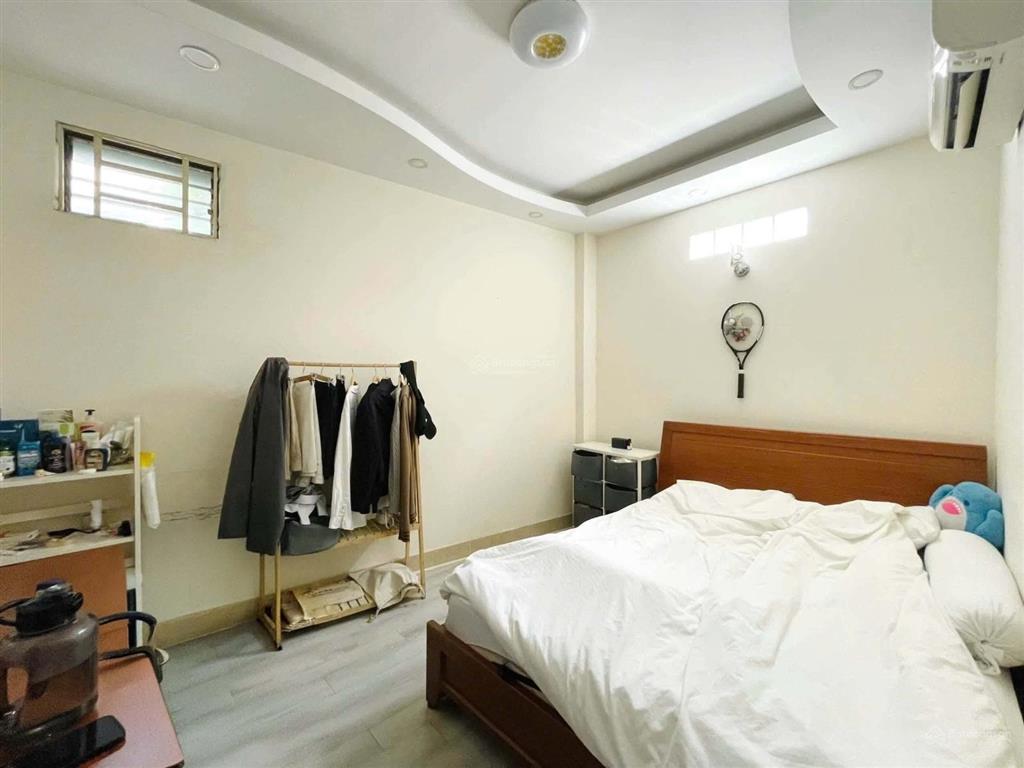 Phan đăng lưu  phú nhuận  5pn 4wc  tặng nội thất  vài bước ra pxl  8,3 tỷ