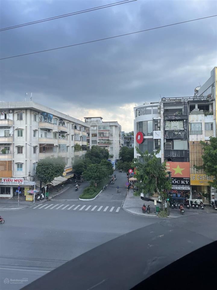 Bán nhà siêu dòng tiền 18tr  50m²  5 tầng. cạnh phan xích long  9.2 tỷ