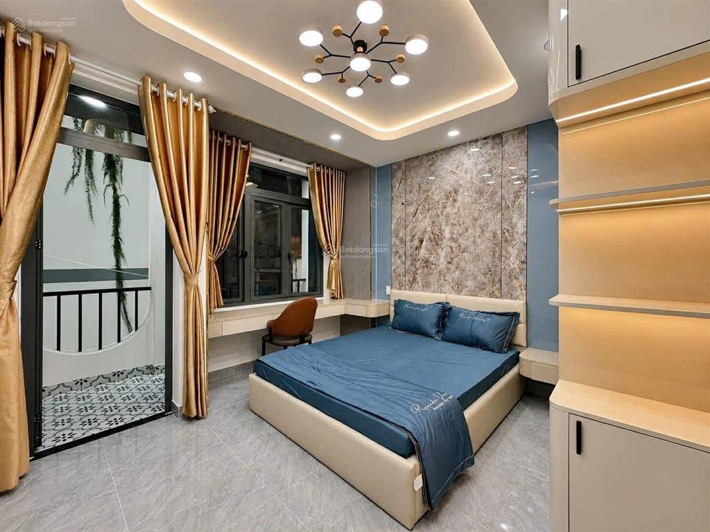 Nhà mới 5 tầng thang máy  garage ô tô  thích quảng đức phú nhuận  48m² chỉ 10,95 tỷ