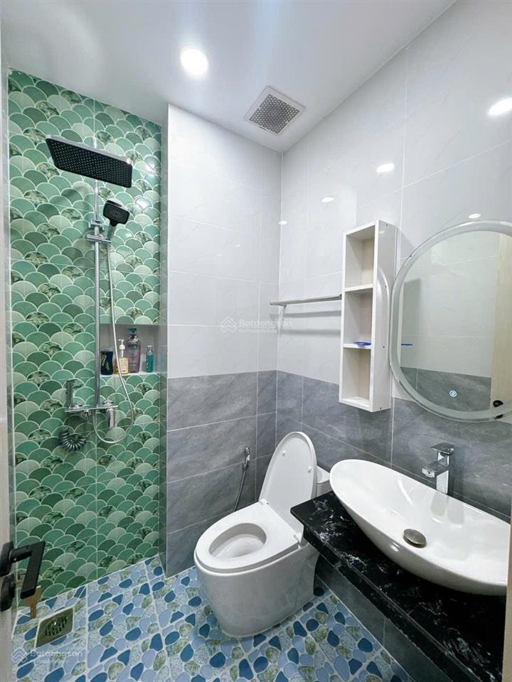 Hẻm nhựa 8m  lê quang định  5 tầng 7pn  khai thác 10 chdv  19.99 tỷ