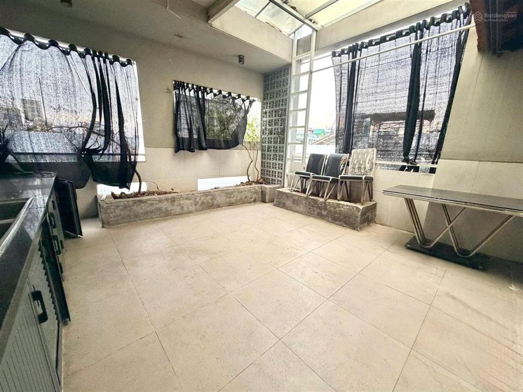 Nhà đẹp kiên cố ở ngay  phú nhuận  phan xích long  52m²  5 tầng  9,8 tỷ