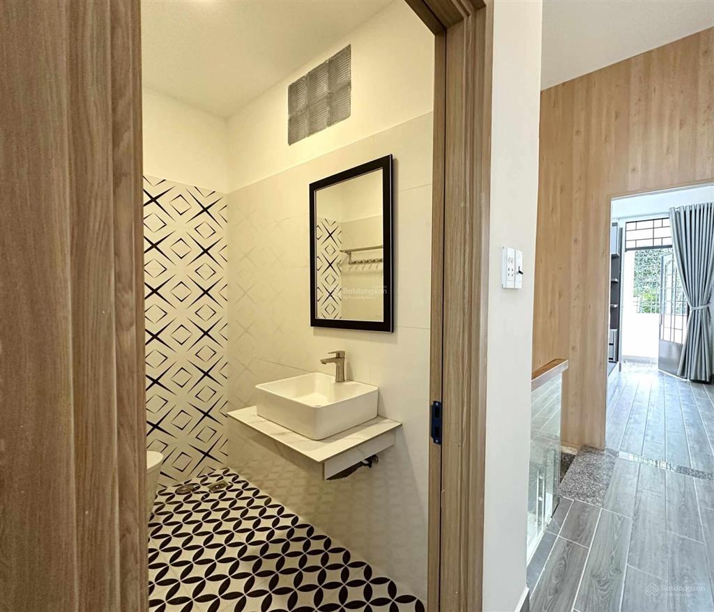 Bán căn nhà mới, full nội thất, 69m2, 3 pn, nở hậu, nguyễn văn đậu