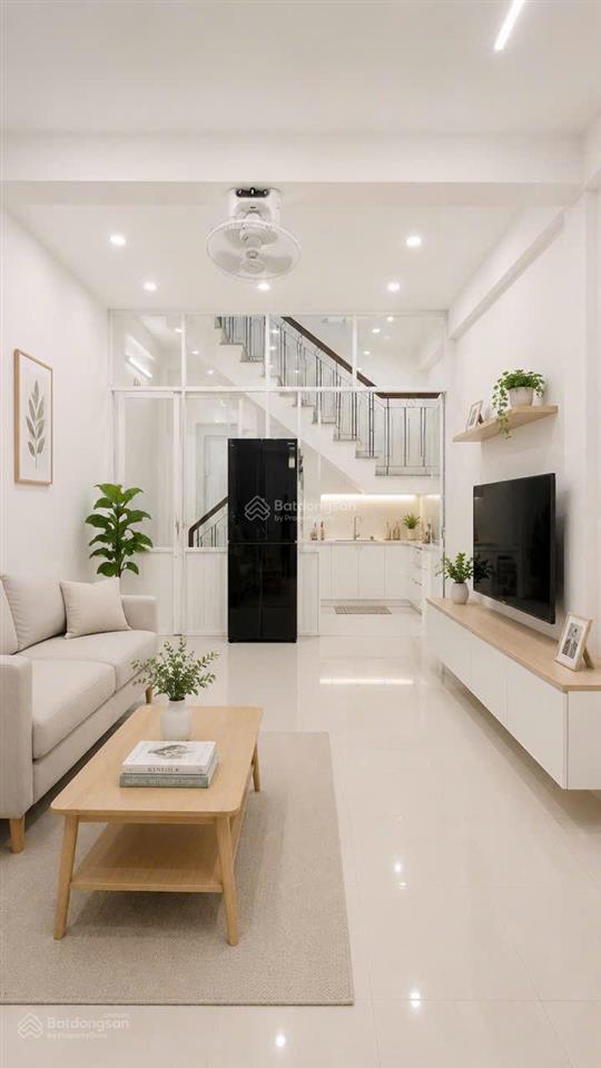 Phan xích long  gấp bán nhanh  52m2  2pn  hxh  8,3 tỷ  rất hiếm có