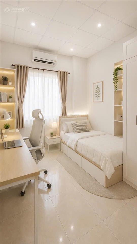 Phan xích long  gấp bán nhanh  52m2  2pn  hxh  8,3 tỷ  rất hiếm có