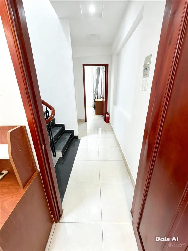 Phan đăng lưu  phú nhuận  5pn 5wc  tặng nội thất  vài bước ra pxl  8,3 tỷ