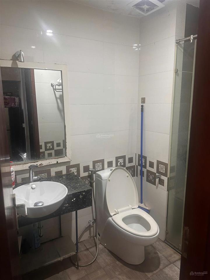 Bán căn hộ chung cư 2pn giá tốt view đẹp tại tòa d, kim văn  kim lũ, 4 tỷ vnd, 60m2