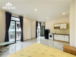 Studio cửa sổ trời rộng 35m2 full nội thất ngay dương quảng hàm