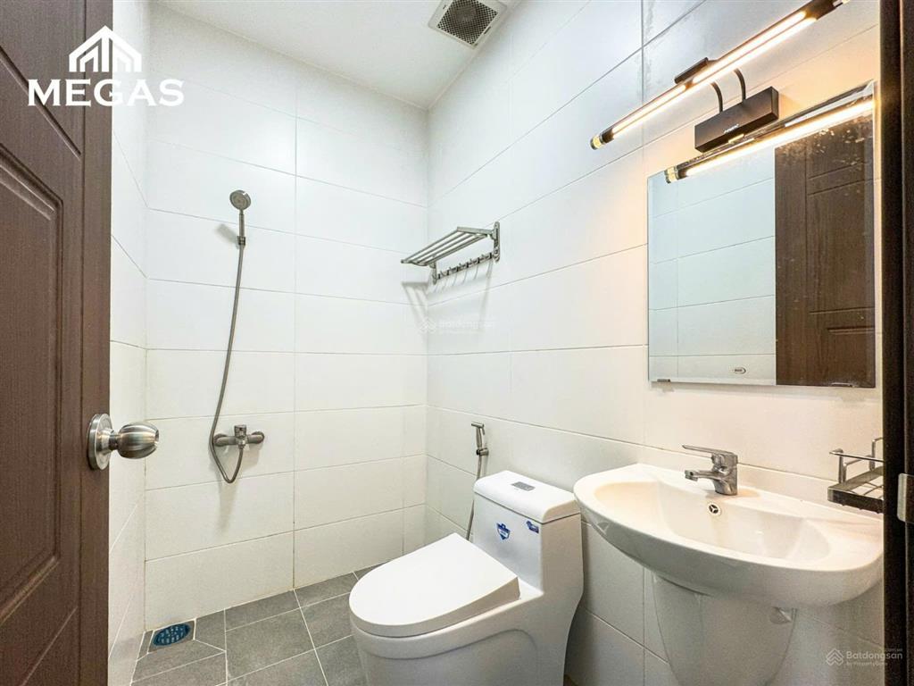 Khai trương studio mới 100% cửa sổ trời thoáng ngay ngã tư bình thái