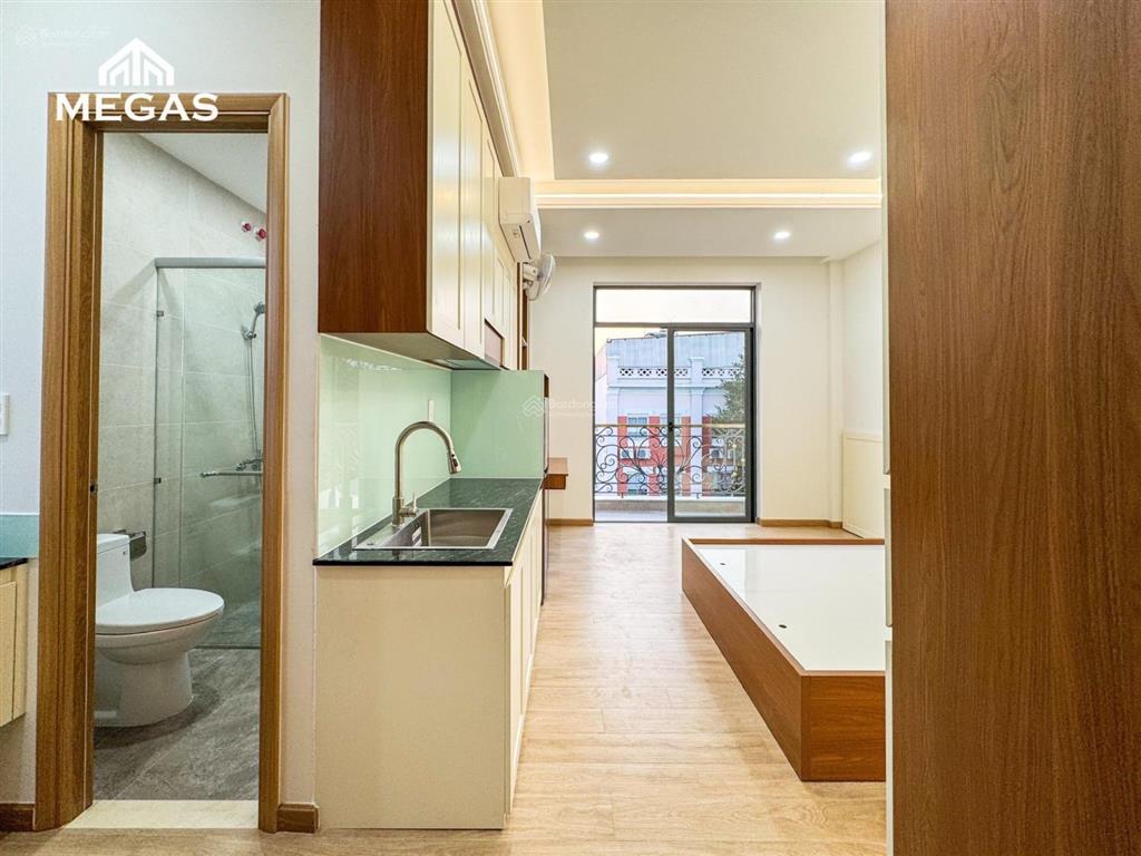 Trống sẵn studio ban công siêu thoáng ngay kdc cityland