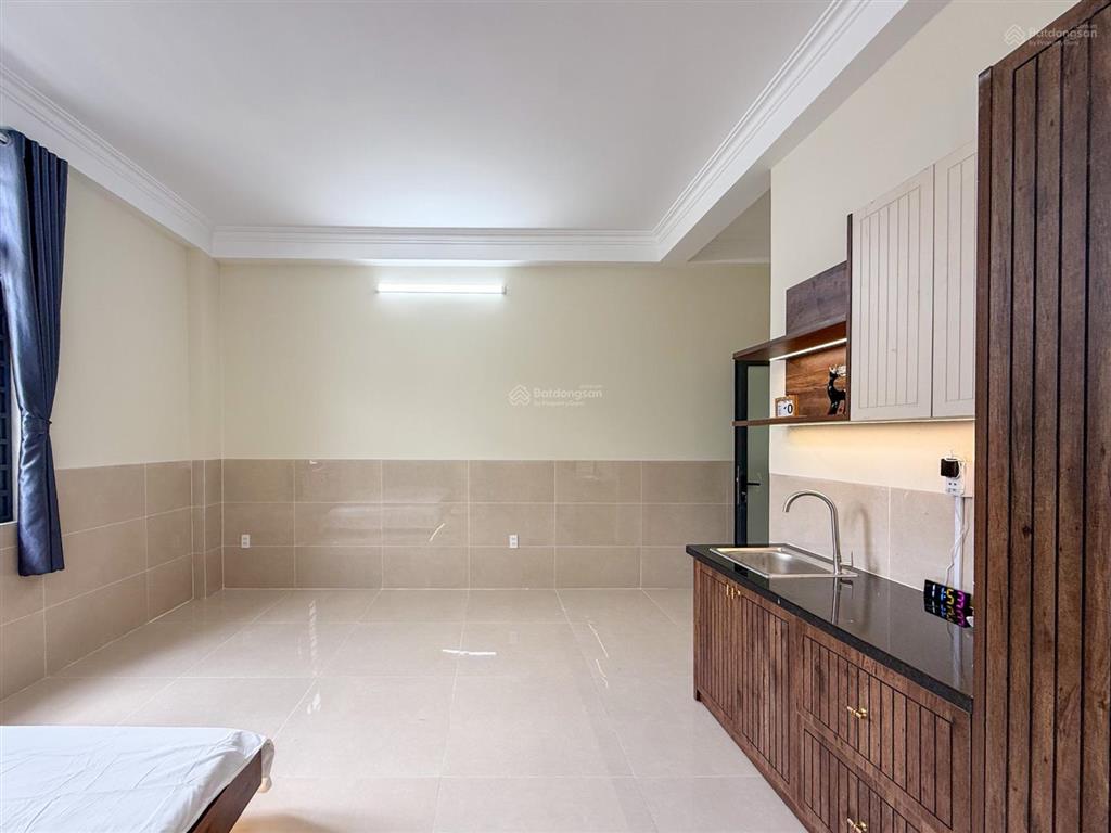 Bóc seal studio siêu chill full đồ cửa sổ trời ngay vạn phúc city