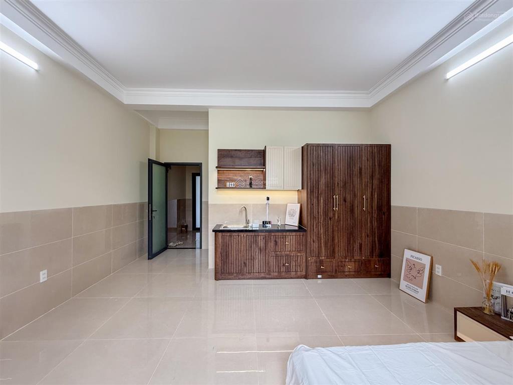 Bóc seal studio siêu chill full đồ cửa sổ trời ngay vạn phúc city