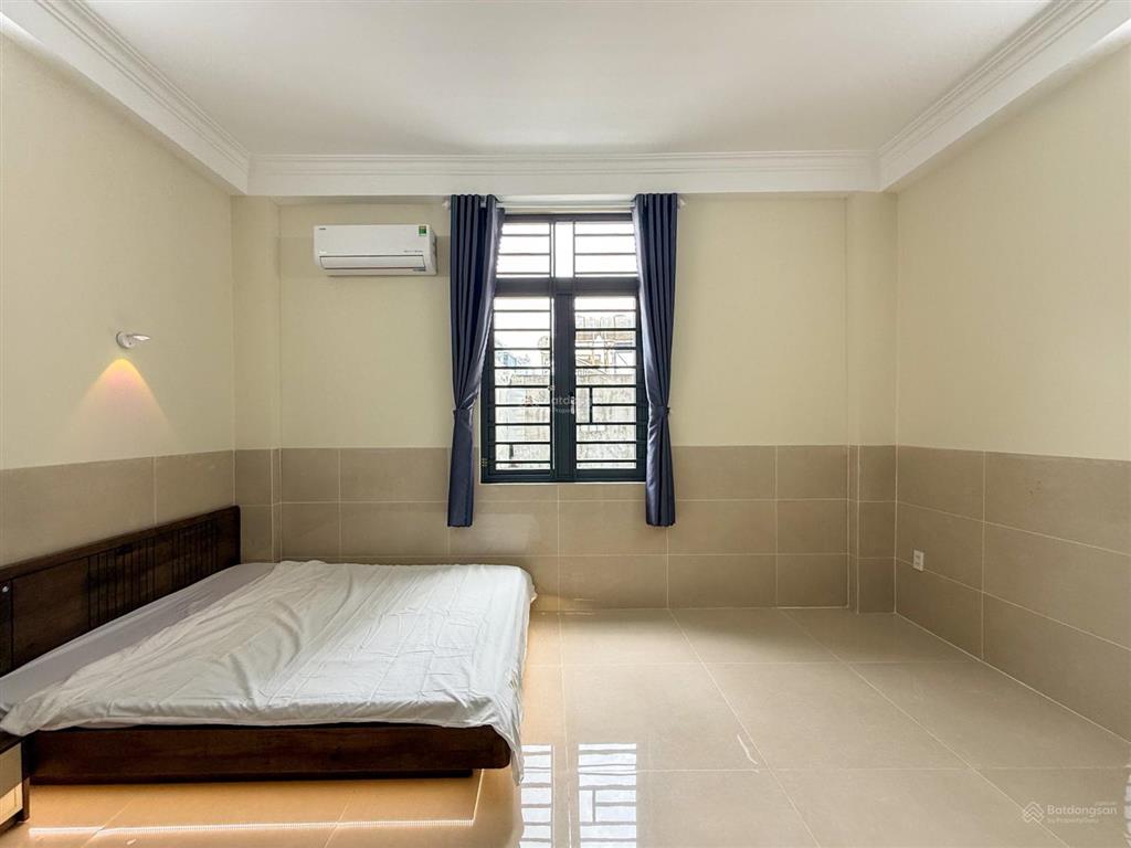 Bóc seal studio siêu chill full đồ cửa sổ trời ngay vạn phúc city