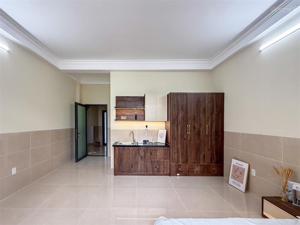 Bóc seal studio siêu chill full đồ cửa sổ trời ngay vạn phúc city
