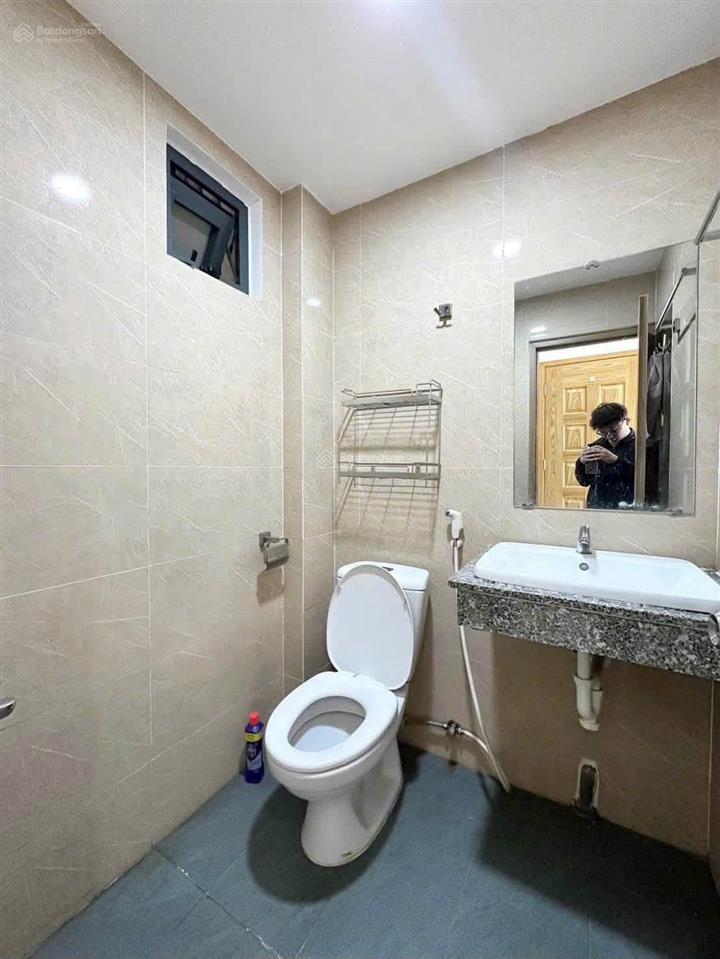 Studio 1 người ở full nội thất ban công siêu mát ngay dương quảng hàm