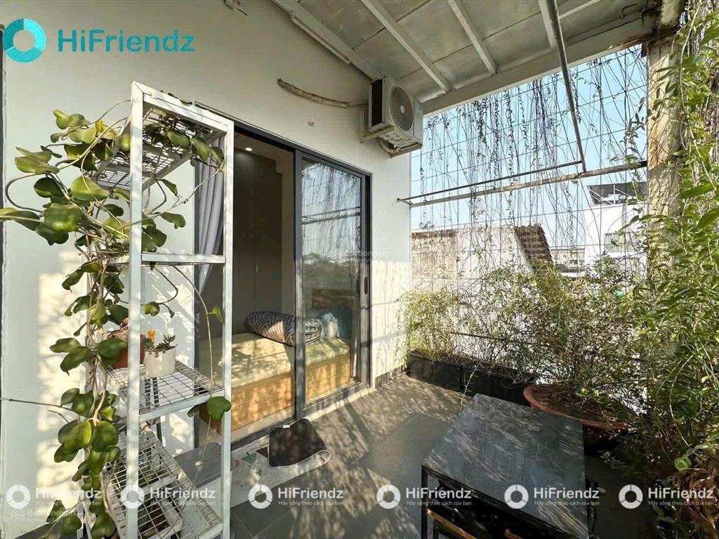 Studio 1 người ở full nội thất ban công siêu mát ngay dương quảng hàm