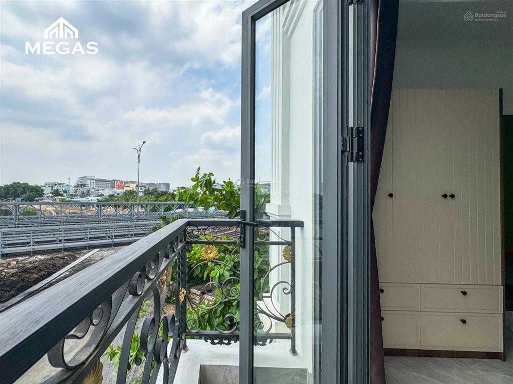 Trống sẵn studio ban công full nội thất ngay nguyễn thái sơn