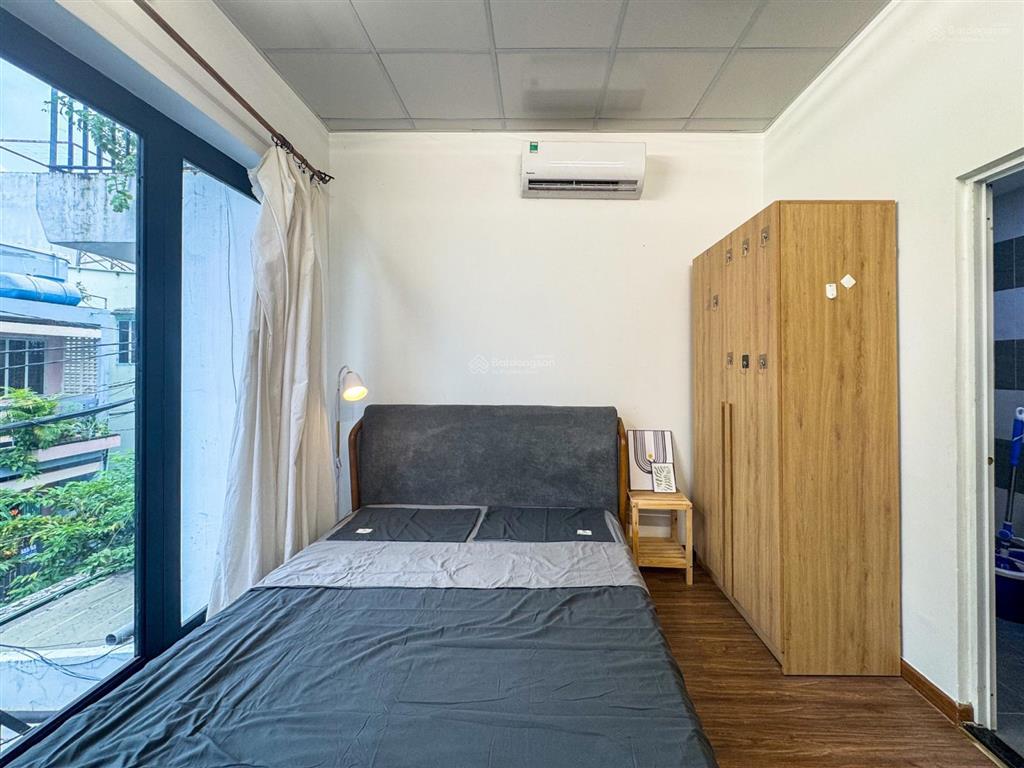 Trống sẵn căn studio full nội thất siêu thoáng ngay lotte mart nguyễn văn lượng