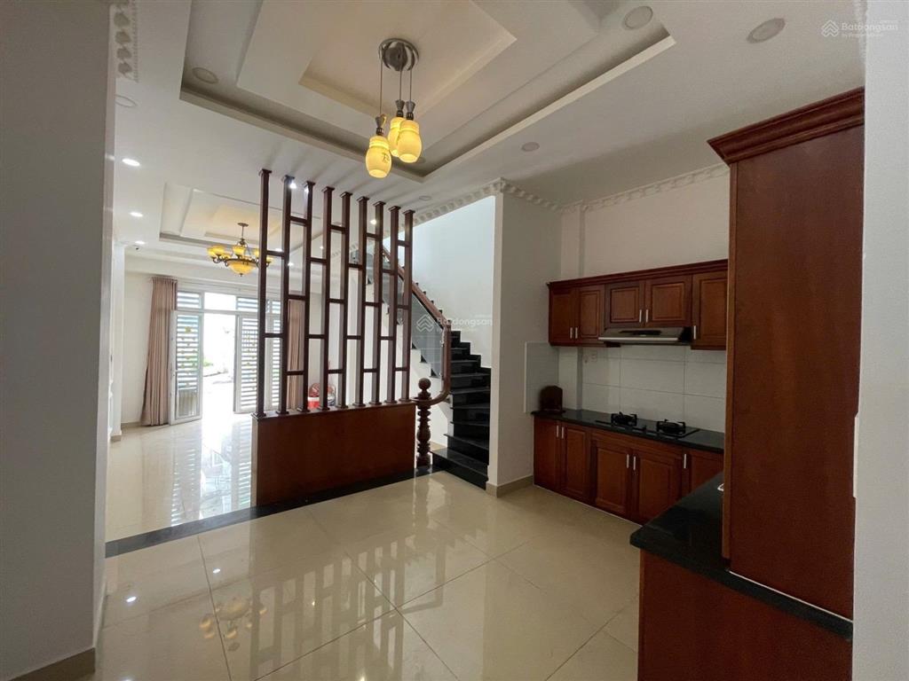 Hàng hiếm khu vực bên sông hiệp bình chánh ngay sau lưng trung tâm thương mại gigamall nhỉnh 7 tỷ