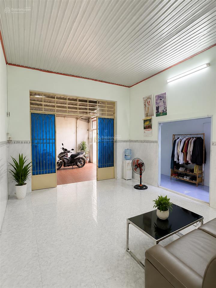 Nhà khu bên sông hiệp bình chánh  100m vuông vức 5x20  3pn  sân rộng  giá 6.x tỷ