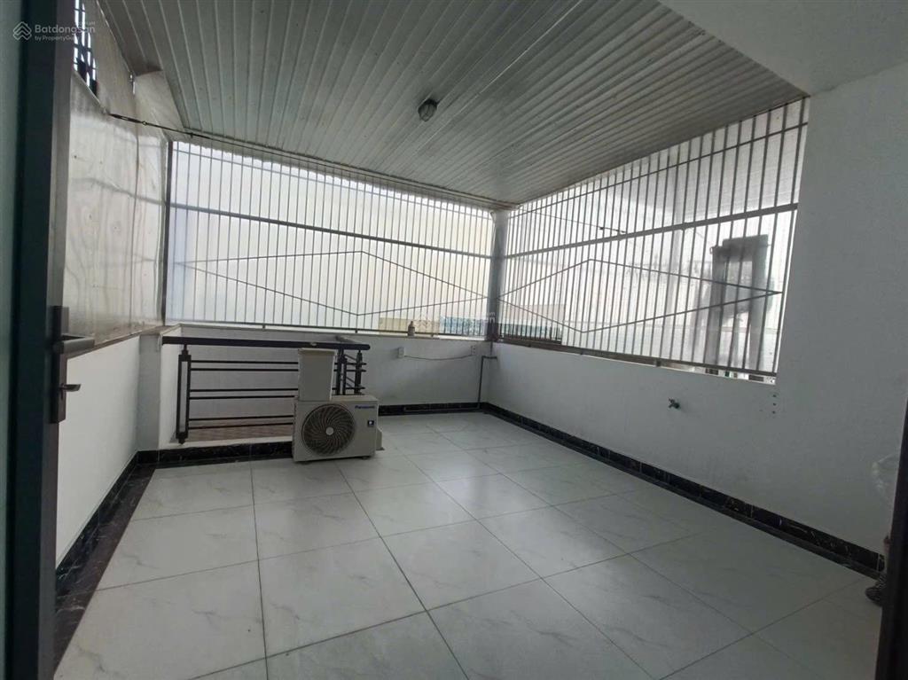 Nhà 4 tầng khu bên sông gigamall full nội thất nhỉnh 10 tỷ