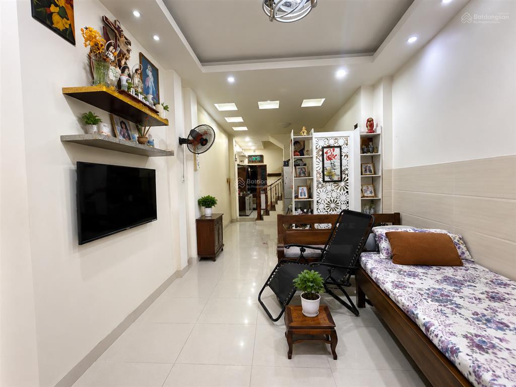 Nhà trung tâm linh chiểu, thủ đức 3 tầng 62m2 chỉ 6 tỷ nhỉnh