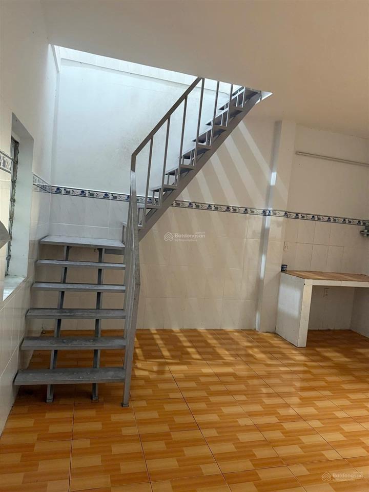 Cực hiếm ngay ql 13 5 x 11m sổ hồng riêng hẻm xe hơi xây dựng tự do 5 tỷ 2