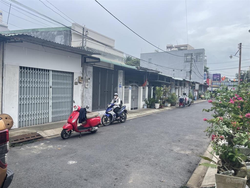 Nhà 2 mặt hẻm hẻm 43 và hẻm 45 đường số 11 linh xuân mặt tiền 8m 4 tỷ 25