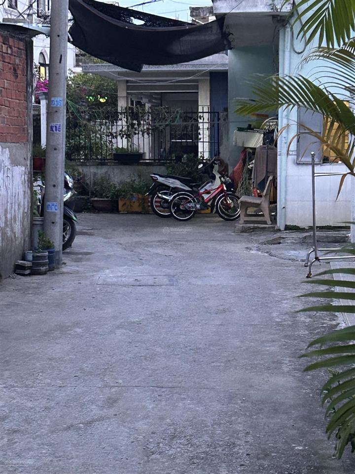Đất hẻm xe hơi sát đại học ngân hàng hoàng diệu 2, 60m2, ngang 5, nở hậu 6 tỷ.