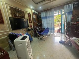 Hẻm xe hơi  nhà đẹp ở ngay  hiệp bình chánh 6 tỷ 2