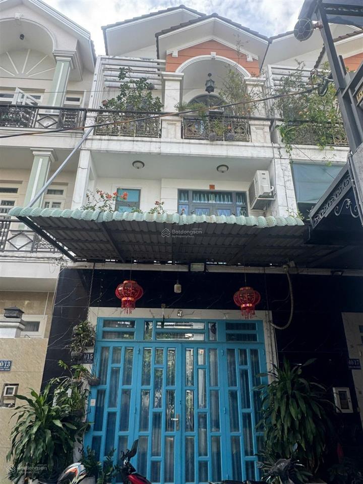 Hẻm xe hơi  nhà đẹp ở ngay  hiệp bình chánh 6 tỷ 2